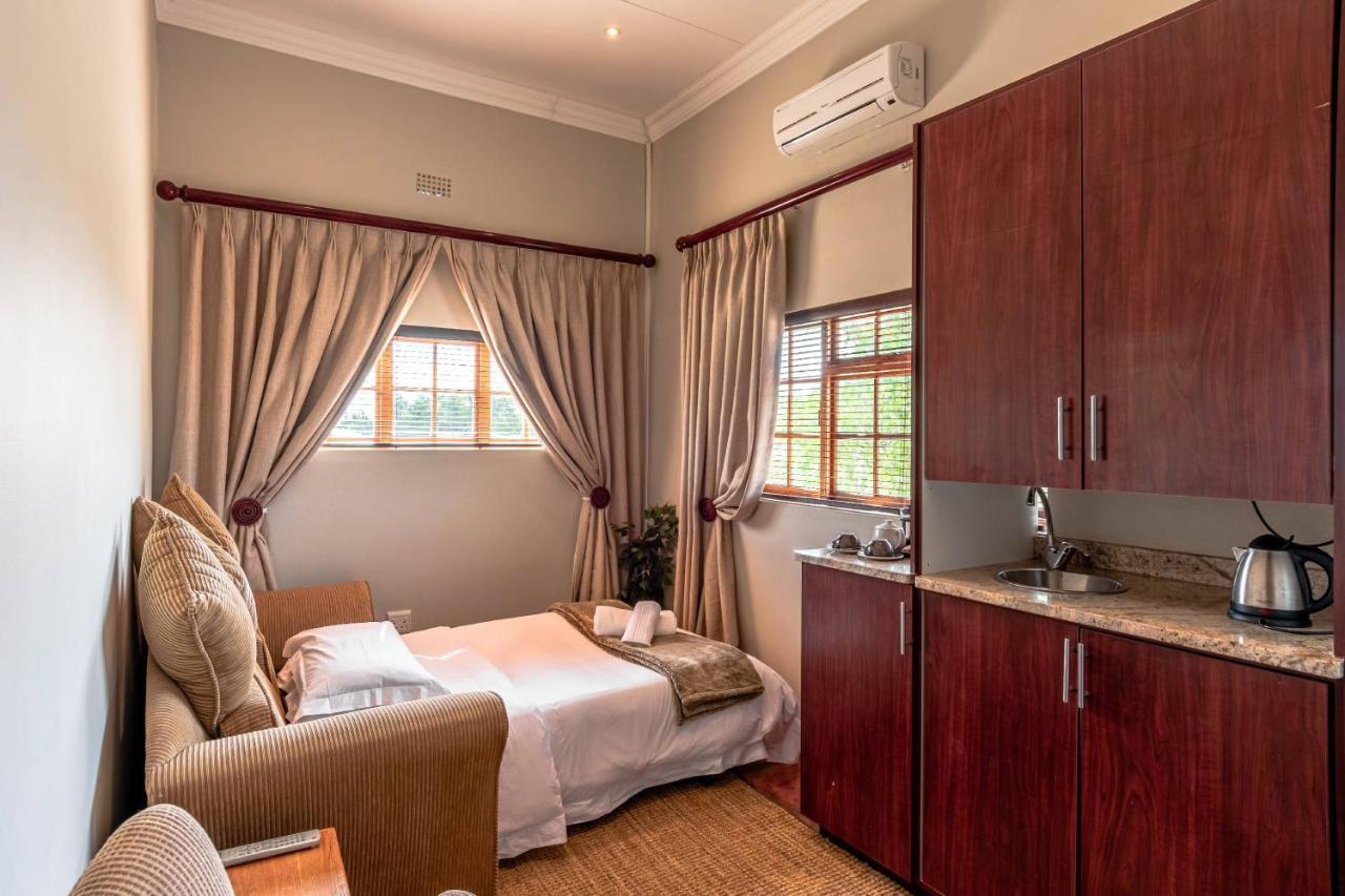 Mooiplaas Guesthouse Oudtshoorn Luaran gambar